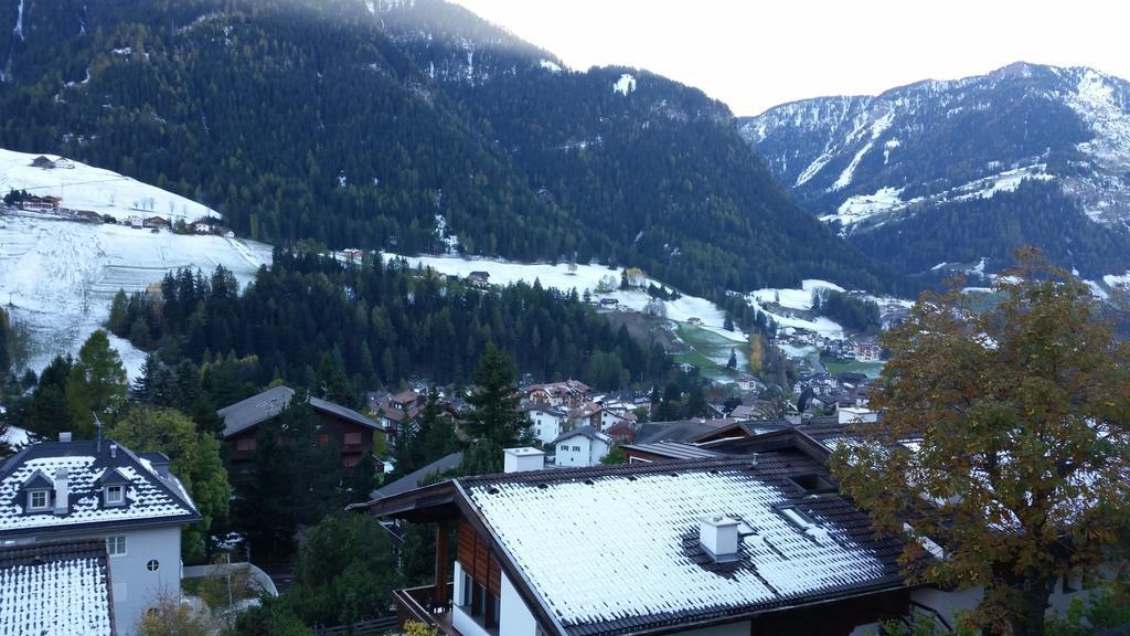 Hotel Villa Emilia Ortisei Kültér fotó