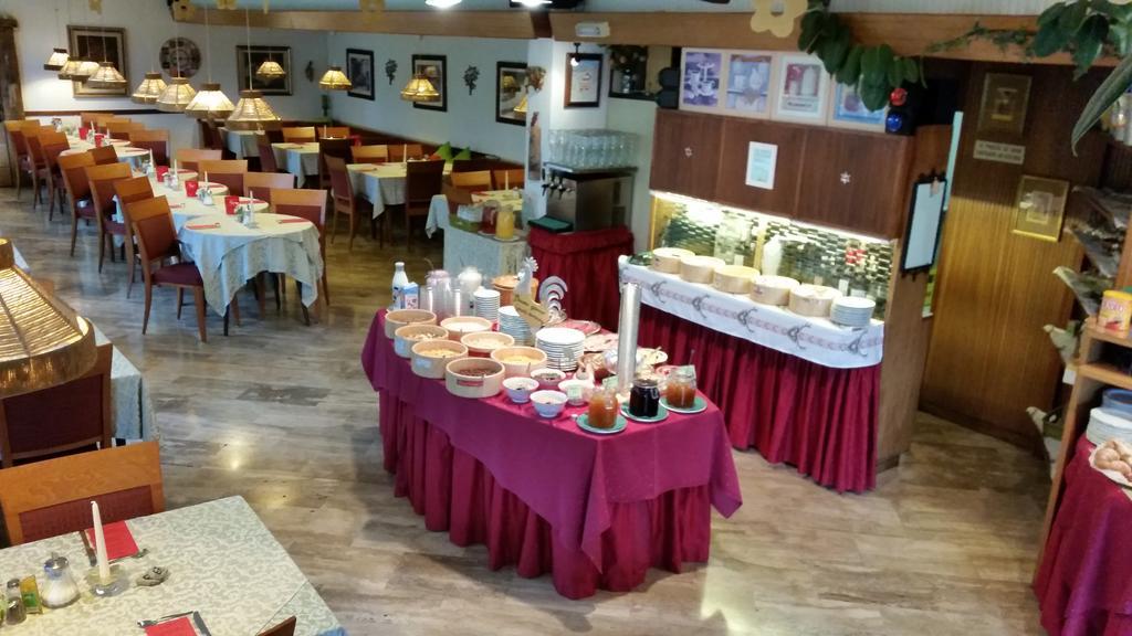 Hotel Villa Emilia Ortisei Kültér fotó