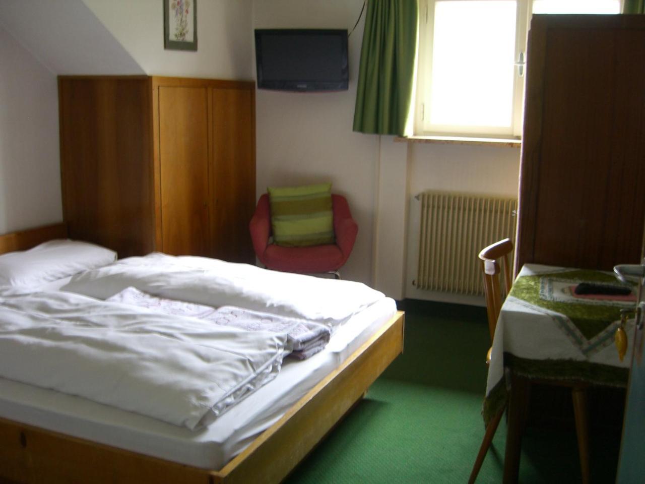 Hotel Villa Emilia Ortisei Szoba fotó